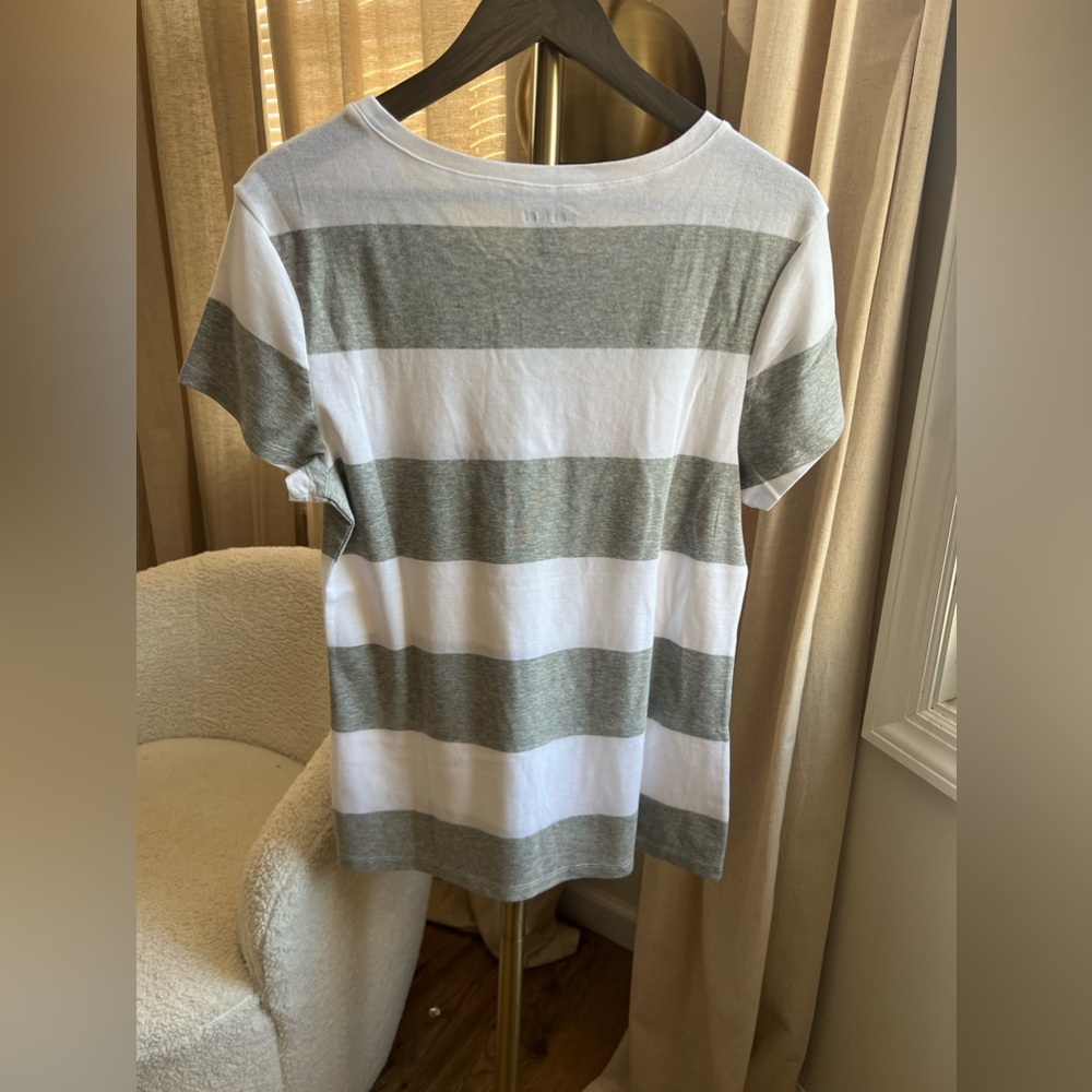 Old Navy Women Crew Neck Shirt | Extra Large - Picture 6 of 6